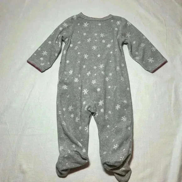 Carter’s - fleece footed snowman winter sleeper. Size 3 months - Picture 4 of 4
